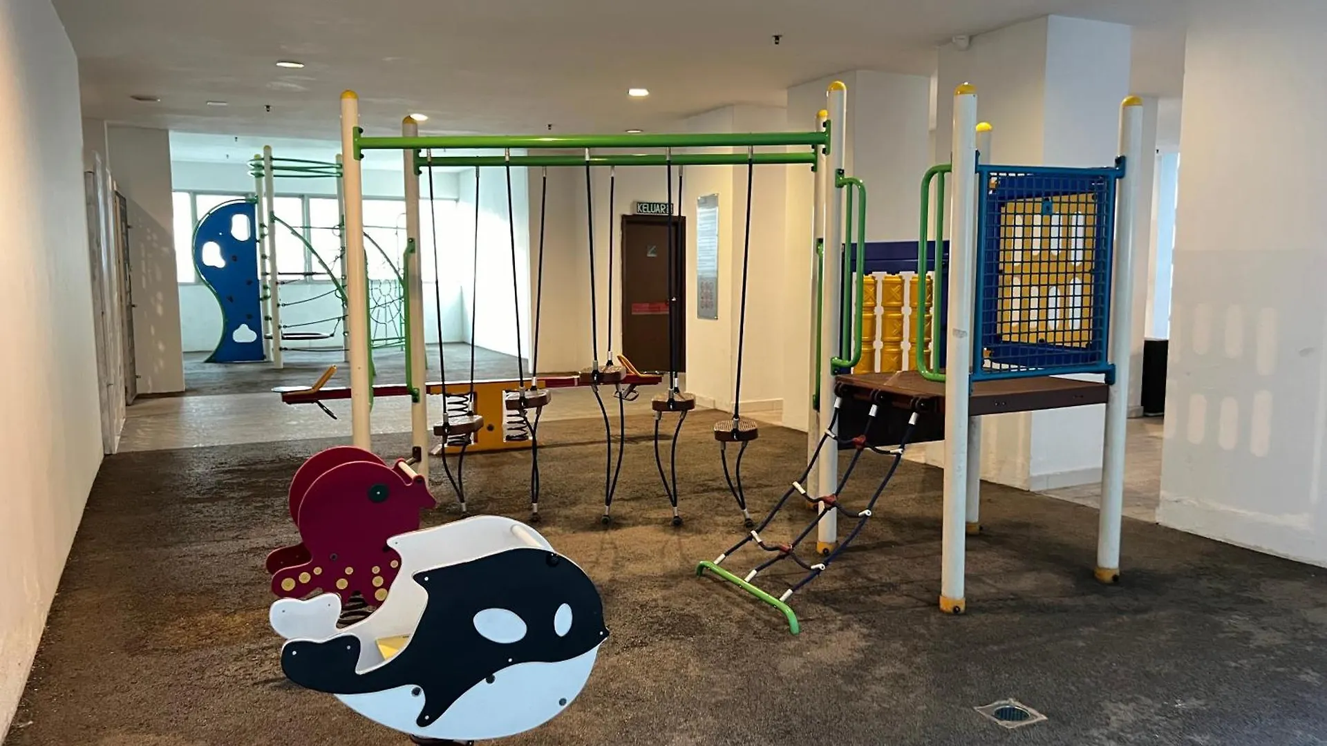 The City Nest Hostel Regalia Kuala Lumpur 0*,  Malásia