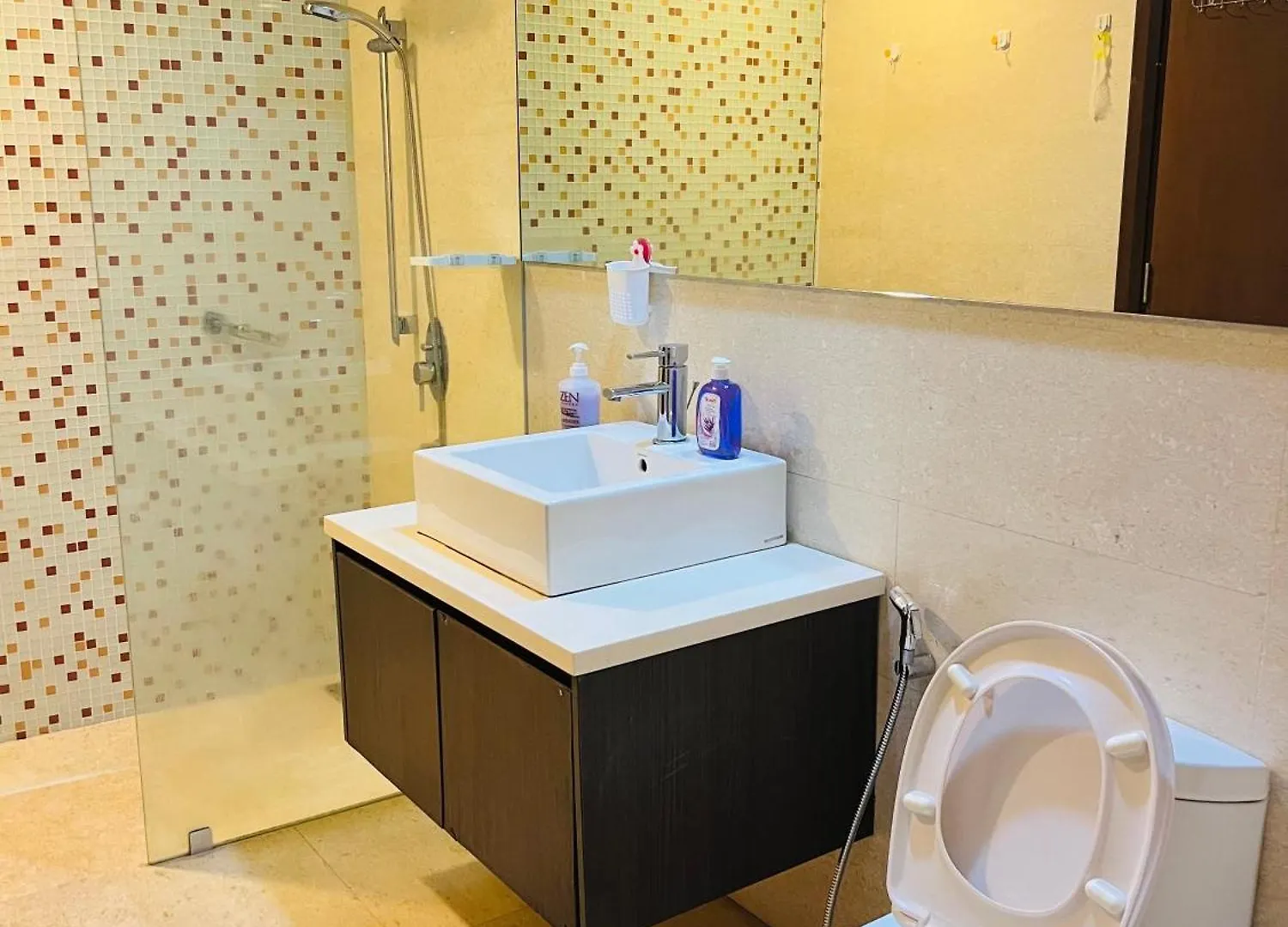 Apartamento The City Nest Hostel Regalia Kuala Lumpur Malásia
