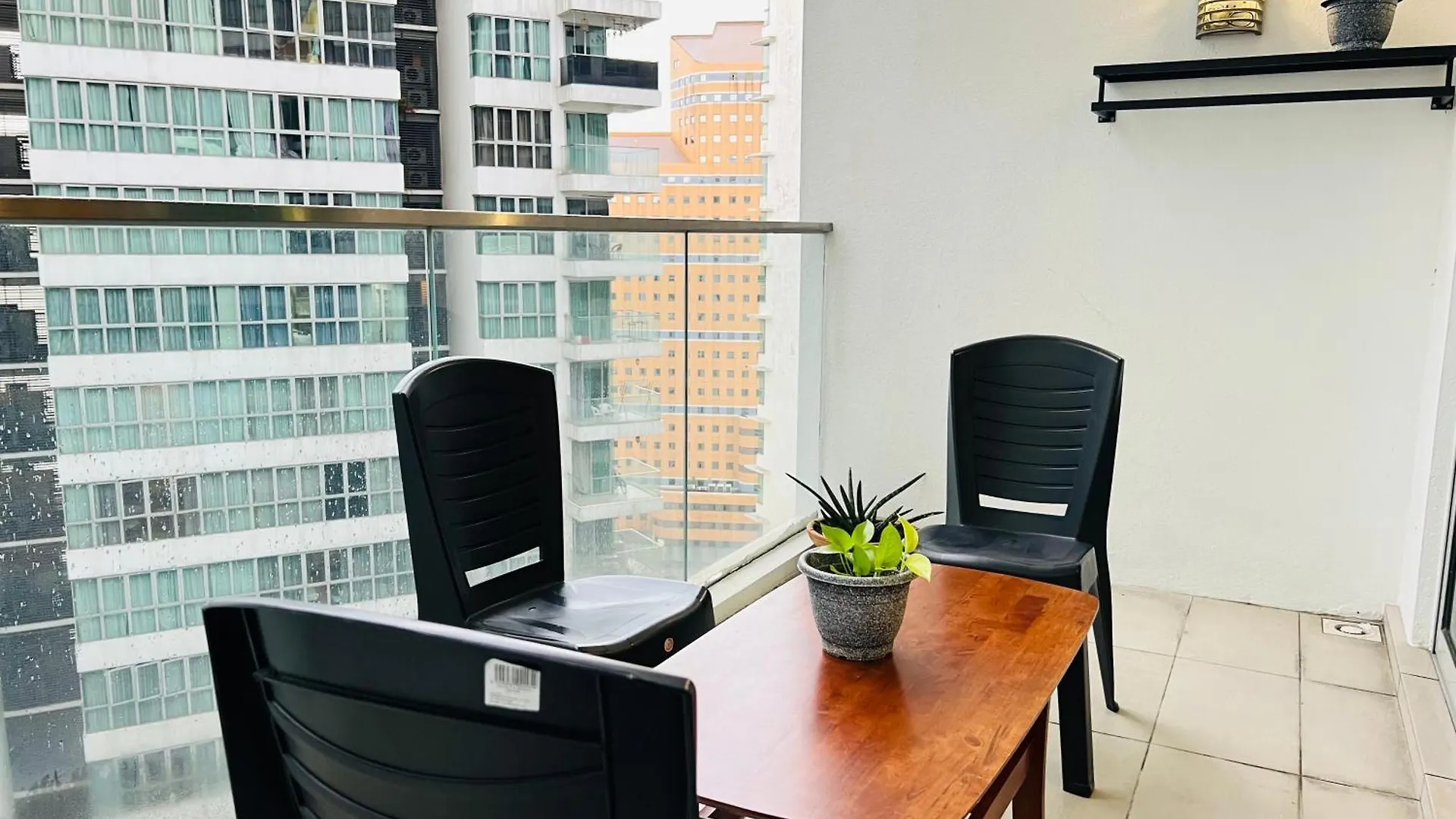 Apartamento The City Nest Hostel Regalia Kuala Lumpur Malásia